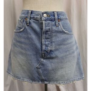 Madewell Denim Skirt 27 NWT (3) Button Closure Short skirt